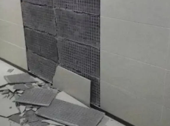 金寨瓷砖空鼓维修公司分享下金寨墙砖松动维修的知识